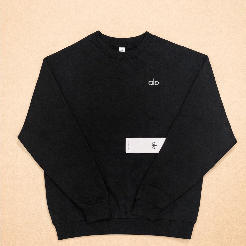 ALO Yoga Black Crewneck Sweatshirt with Subtle Logo